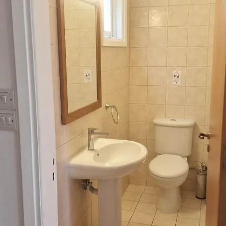 J1 House Adjacent To Aphrodite Hills * Kouklia
