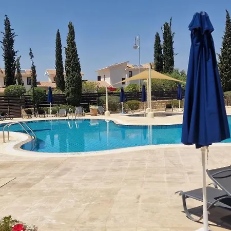 J1 House Adjacent To Aphrodite Hills
