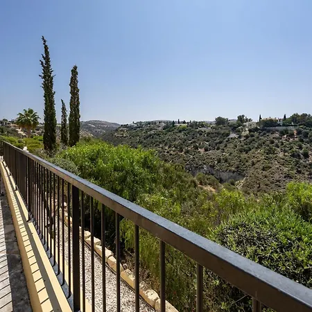 펜션 J1 House Adjacent To Aphrodite Hills - Sea View *
