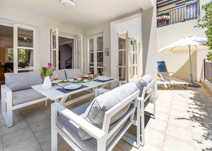 J1 House Adjacent To Aphrodite Hills - Sea View